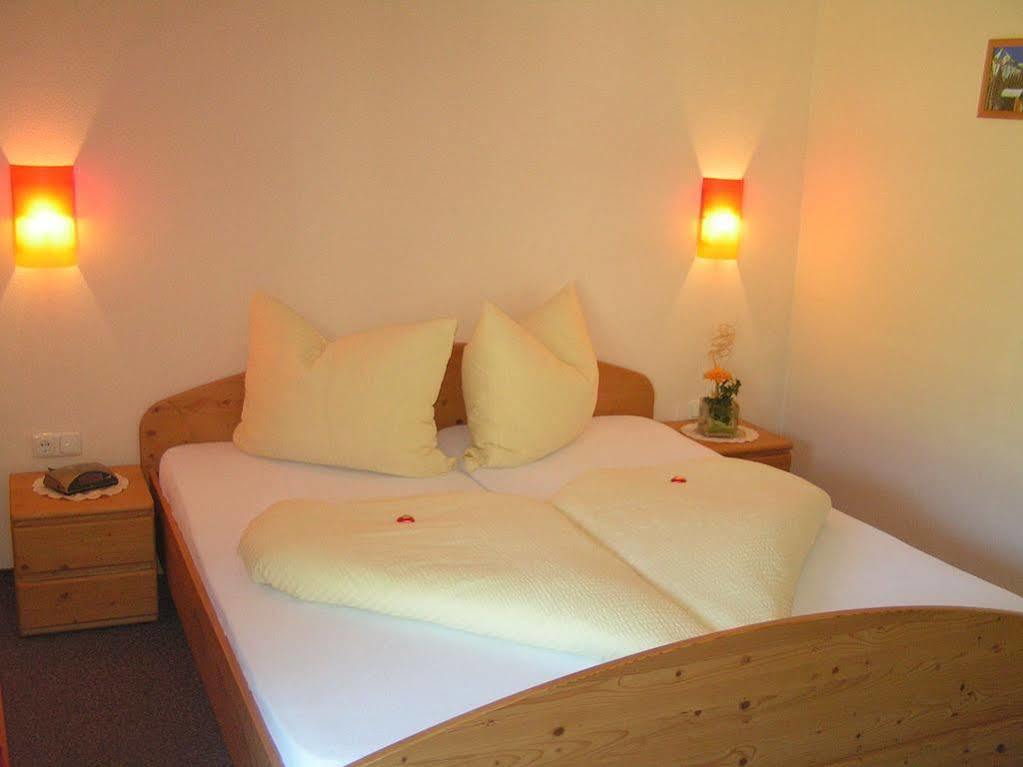 Häus`l am Ruan Aparthotel Berwang Bagian luar foto